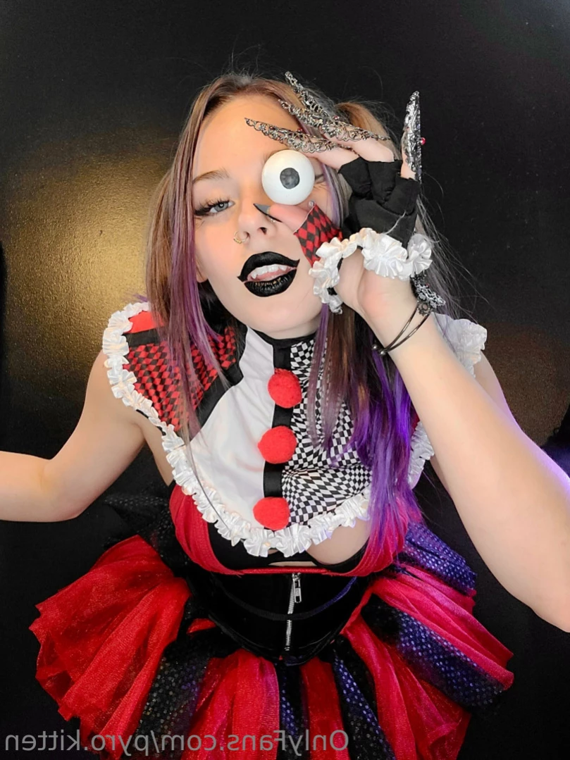 💖💥 Pyro Kitten 💥💖 [ pyro.kitten ] Onlyfans leaked photo 11487466 on Hotleaks.tv