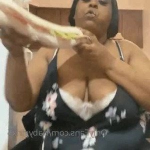 queenbay5 Onlyfans leaked video 4540582 on Hotleaks.tv