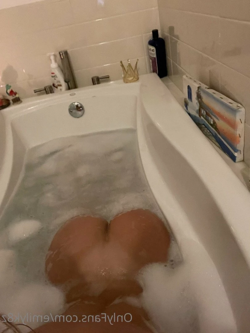 Emily K [ emilyk8z ] Onlyfans leaked photo 4183120 on Hotleaks.tv