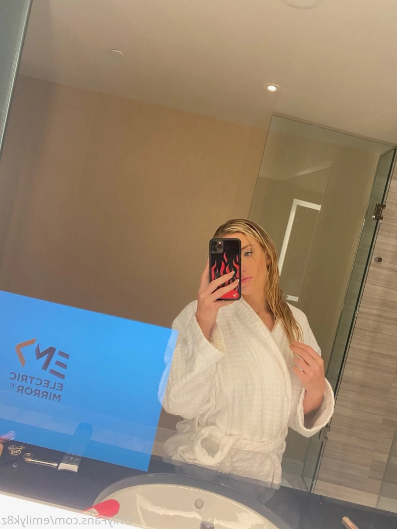 Emily K [ emilyk8z ] Onlyfans leaked photo 12856668 on Hotleaks.tv