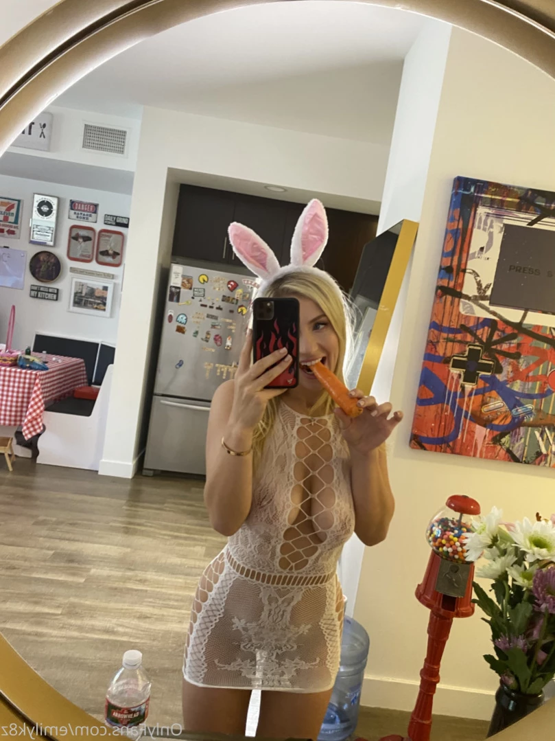 Emily K [ emilyk8z ] Onlyfans leaked photo 13839056 on Hotleaks.tv