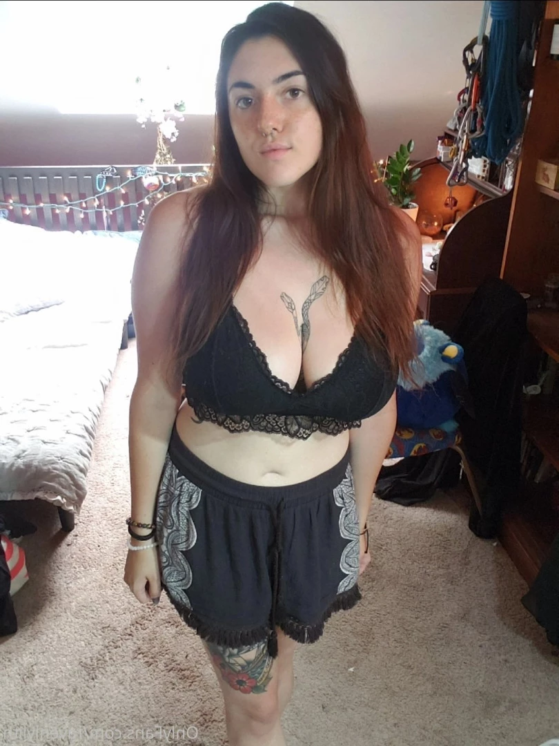 ‧₊˚*.☽ℜ𝔞𝔳𝔢𝔫☾‧₊˚*. [ ravenlylith ] Onlyfans leaked photo 5921716 on Hotleaks.tv