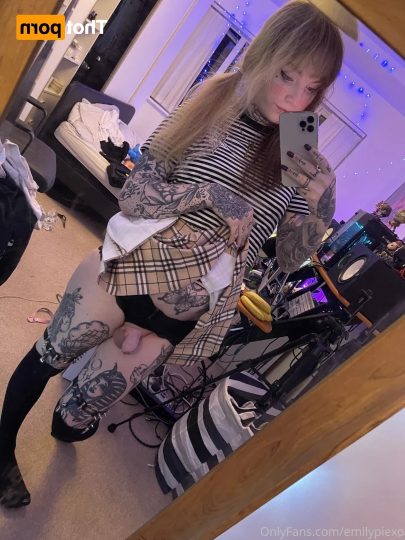 Emily Pie [ emilypiexo ] Onlyfans leaked photo 11397532 on Hotleaks.tv