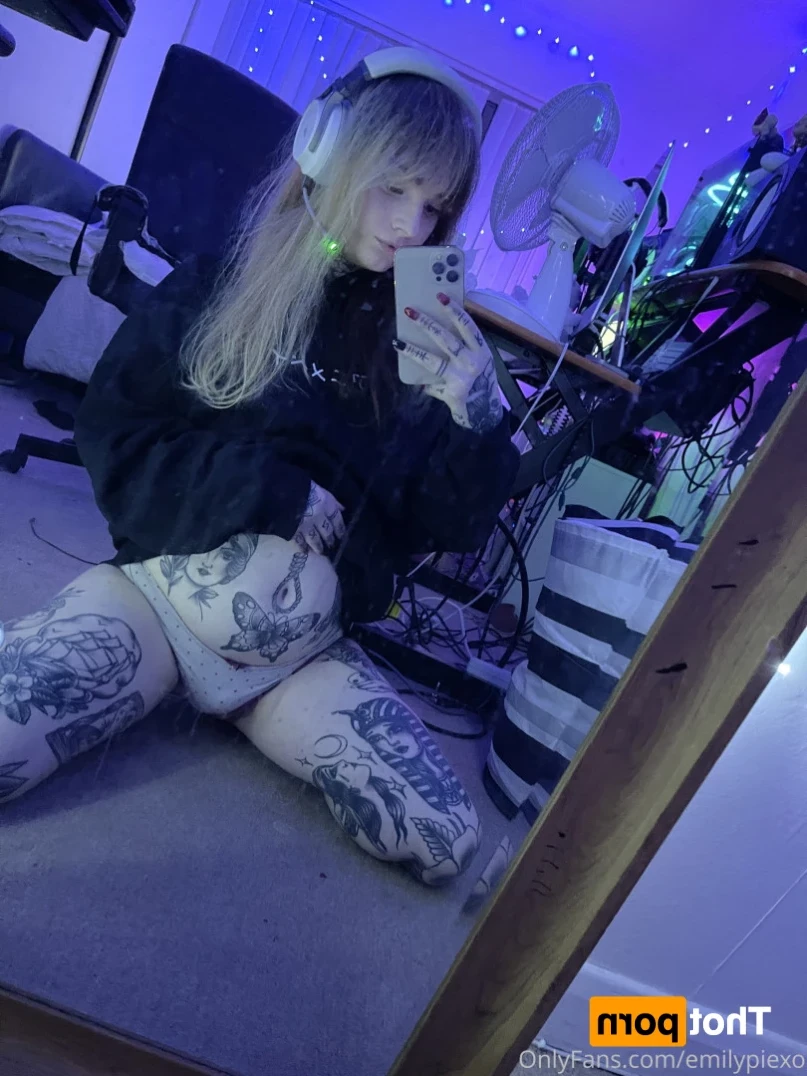 Emily Pie [ emilypiexo ] Onlyfans leaked photo 13389018 on Hotleaks.tv
