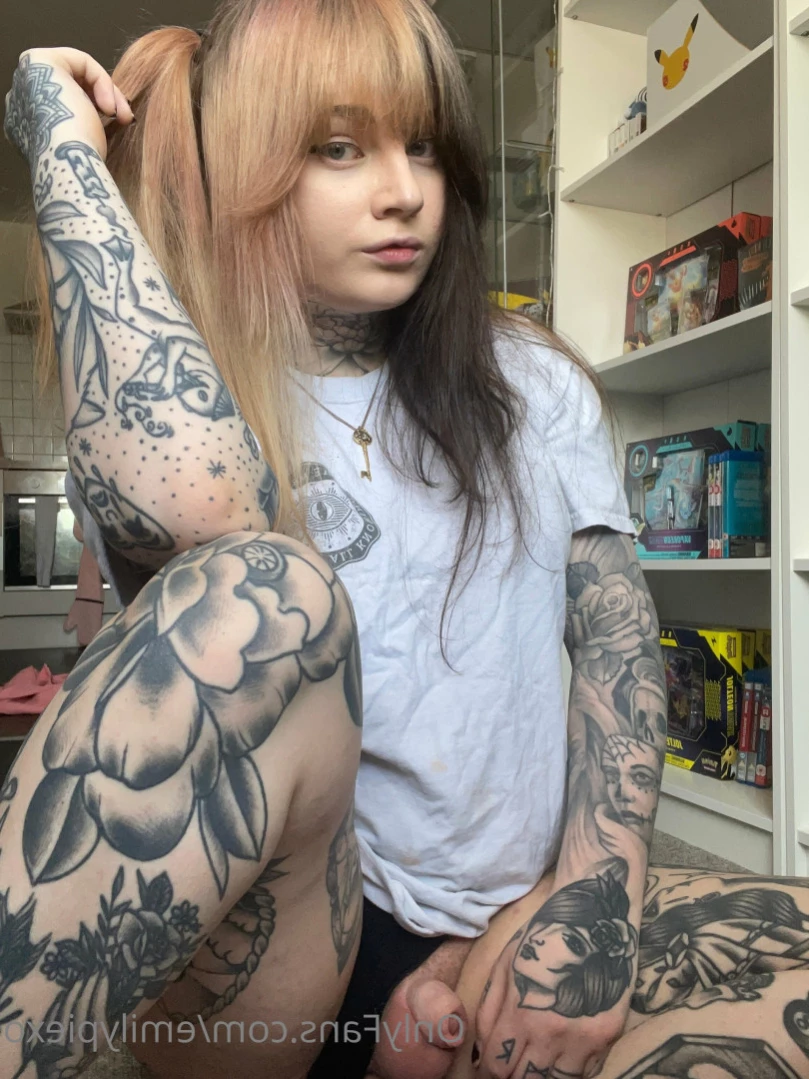 Emily Pie [ emilypiexo ] Onlyfans leaked photo 13426642 on Hotleaks.tv