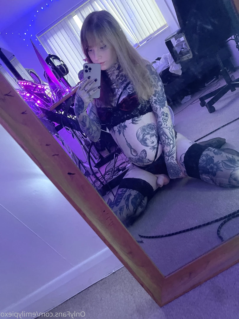 Emily Pie [ emilypiexo ] Onlyfans leaked photo 14553187 on Hotleaks.tv