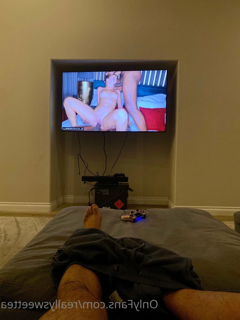 neversatisfiedxo [ reallysweettea ] Onlyfans leaked photo 2833710 on Hotleaks.tv