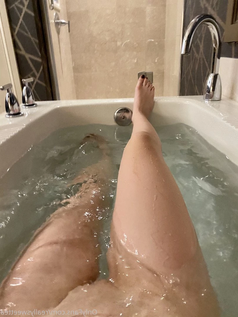 neversatisfiedxo [ reallysweettea ] Onlyfans leaked photo 2836264 on Hotleaks.tv