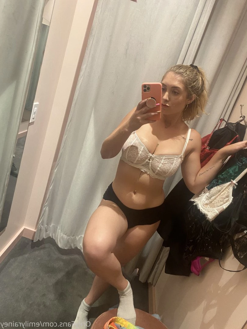 emily [ emilyrainey ] Onlyfans leaked photo 356238 on Hotleaks.tv