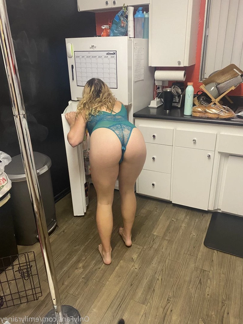 emily [ emilyrainey ] Onlyfans leaked photo 356291 on Hotleaks.tv