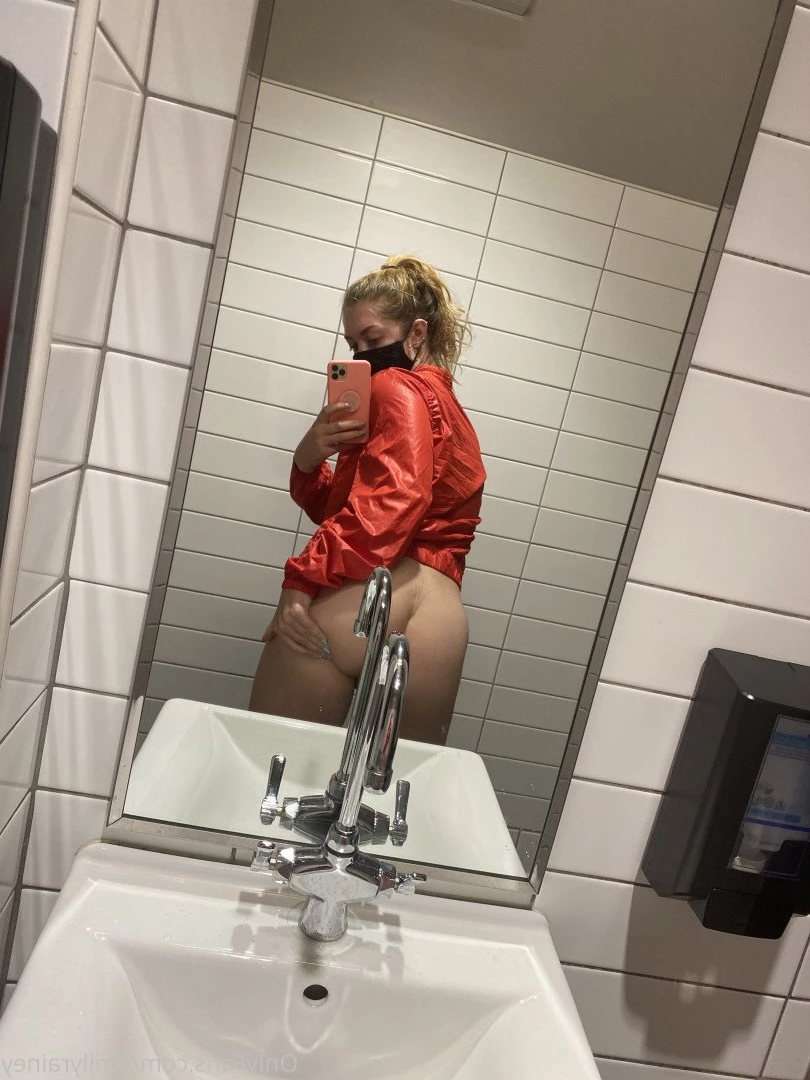 emily [ emilyrainey ] Onlyfans leaked photo 356319 on Hotleaks.tv