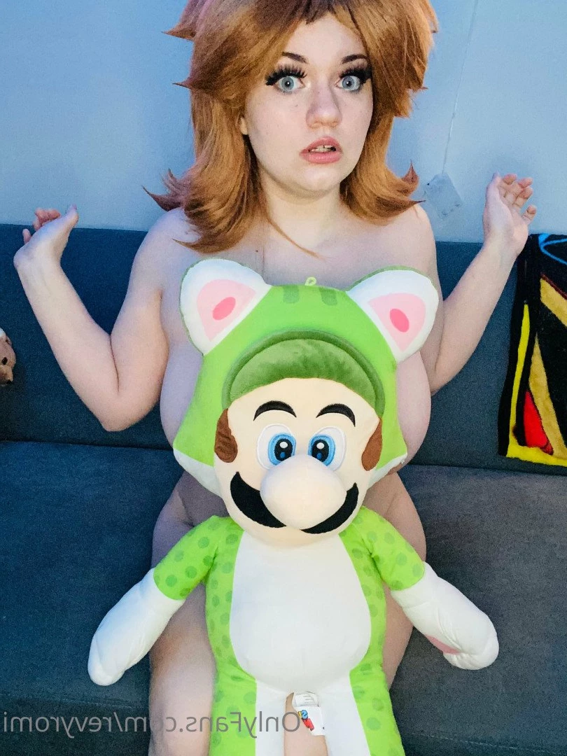 𝕽𝖔𝖒𝖎 [ revyromi ] Onlyfans leaked photo 3135279 on Hotleaks.tv