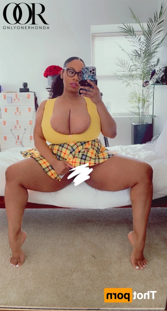 rhondasroom Onlyfans leaked photo 14163532 on Hotleaks.tv