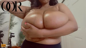 16327901
