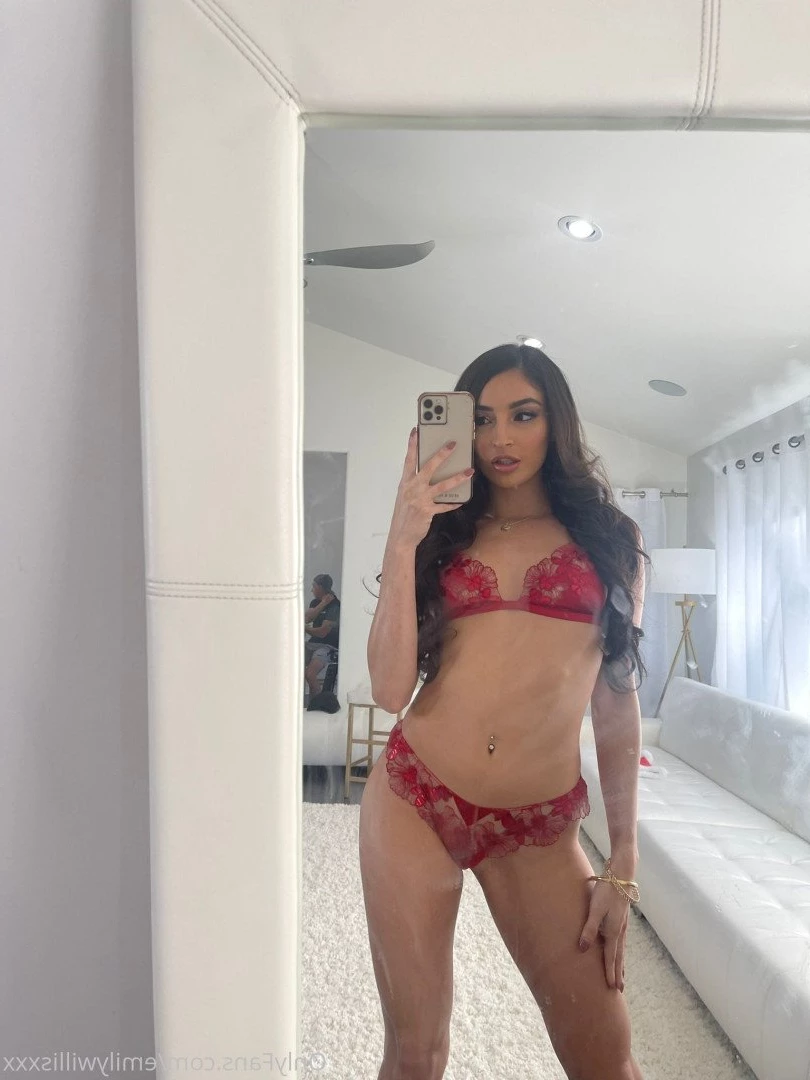 Emily Willis [ emilywillisxxx ] Onlyfans leaked photo 4352755 on Hotleaks.tv