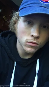 2748764