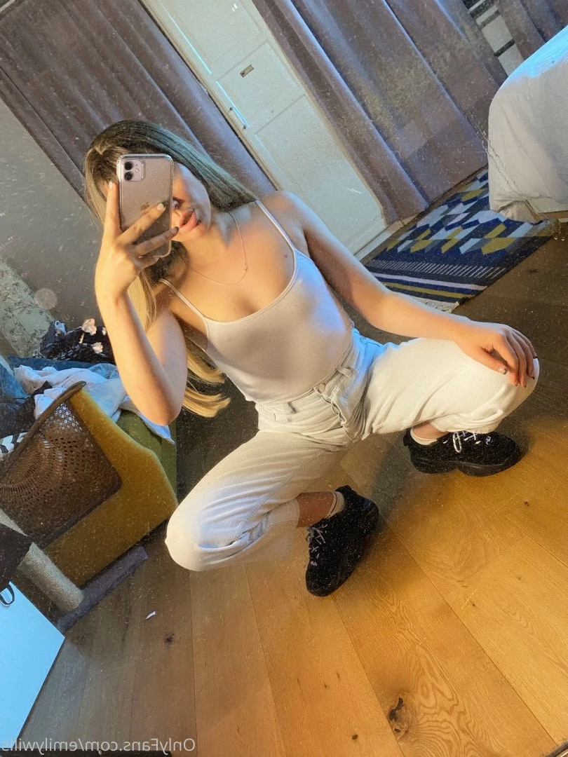 Emily 🇬🇧 best ass on only fans 😉 [ emilywills ] Onlyfans leaked photo 358454 on Hotleaks.tv