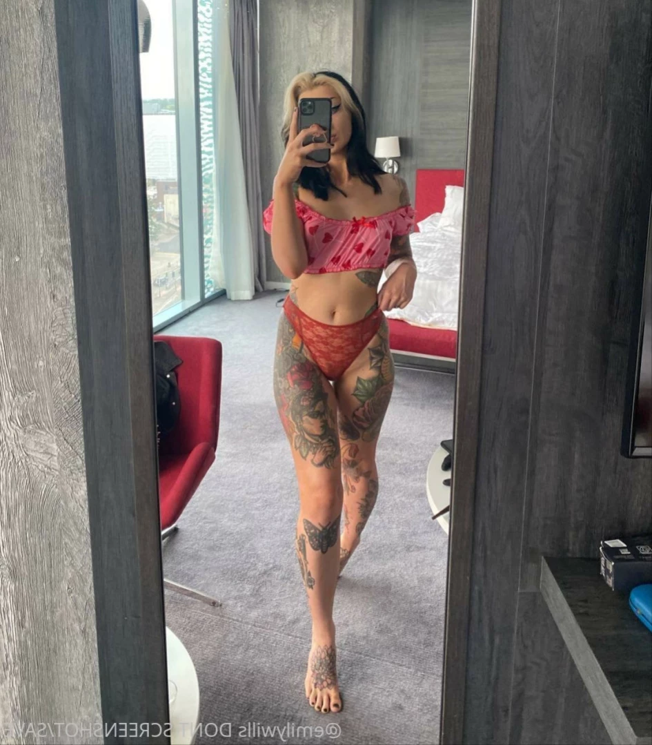 Emily 🇬🇧 best ass on only fans 😉 [ emilywills ] Onlyfans leaked photo 14189603 on Hotleaks.tv