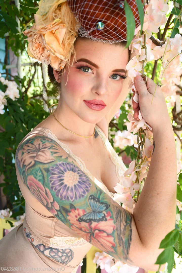 Rosa Magnolia 🌹 [ rosamagnoliaxo ] Onlyfans leaked photo 12593828 on Hotleaks.tv