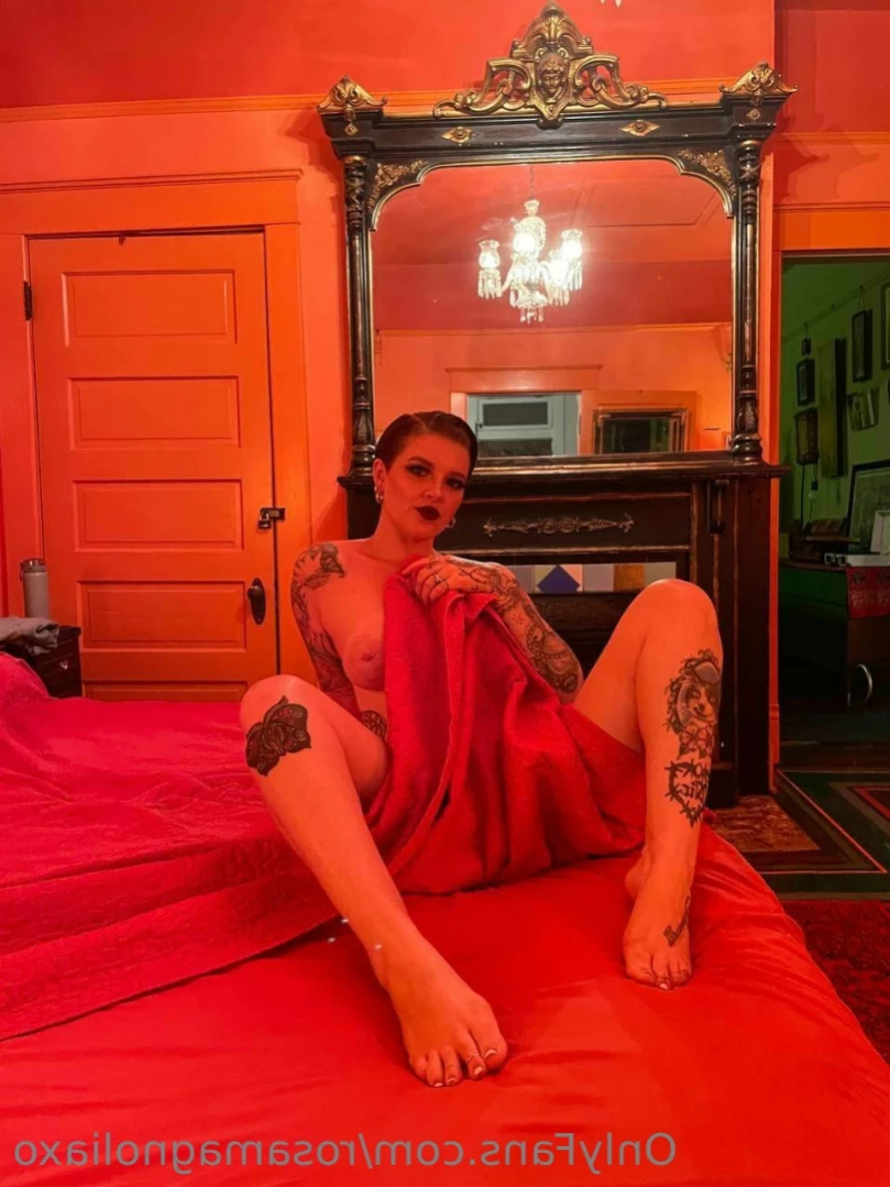 Rosa Magnolia 🌹 [ rosamagnoliaxo ] Onlyfans leaked photo 12605224 on Hotleaks.tv