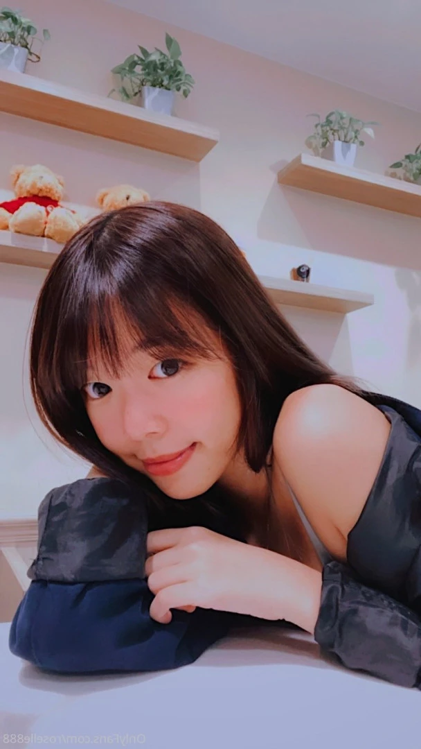 Roselle_888 [ roselle888 ] Onlyfans leaked photo 5694596 on Hotleaks.tv