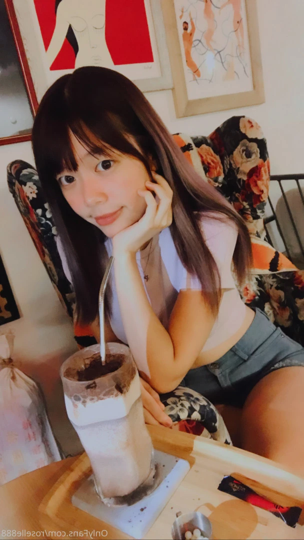Roselle_888 [ roselle888 ] Onlyfans leaked photo 5694998 on Hotleaks.tv