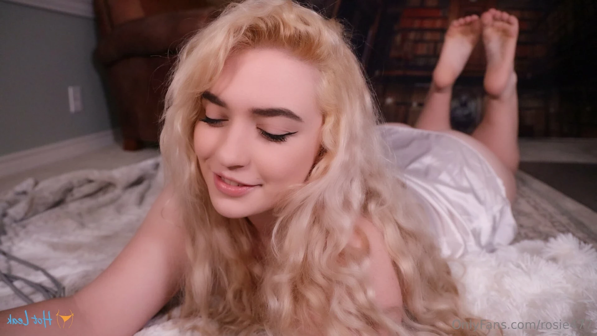 rosie [ rosie477 ] Onlyfans leaked photo 15689989 on Hotleaks.tv