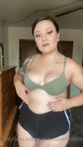 Rosie Marie Feedee TOP 1.7% [ rosiemariefeedee ] Onlyfans leaked video 18287077 on Hotleaks.tv