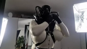 Emma Lee [ rubberdollemma ] Onlyfans leaked video 11459225 on Hotleaks.tv