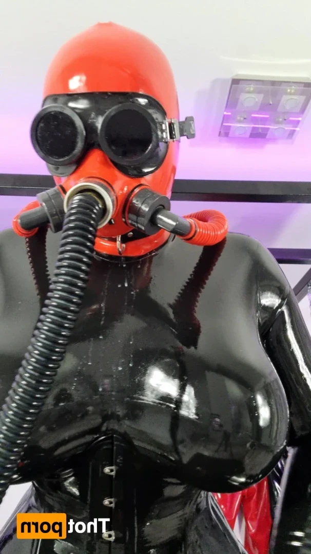 Emma Lee [ rubberdollemma ] Onlyfans leaked photo 12608643 on Hotleaks.tv