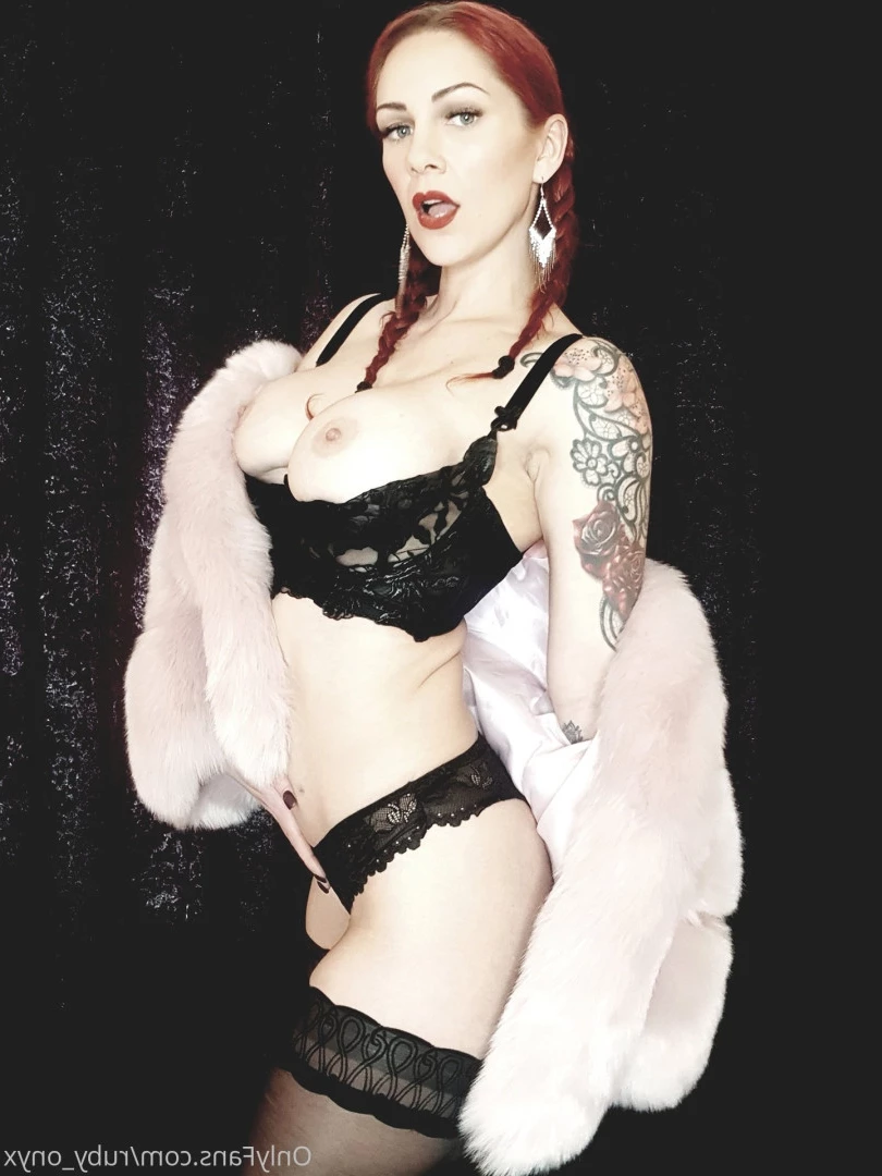 💋𝙍𝙪𝙗𝙮 𝙊𝙣𝙮𝙭💋 [ ruby_onyx ] Onlyfans leaked photo 6125539 on Hotleaks.tv