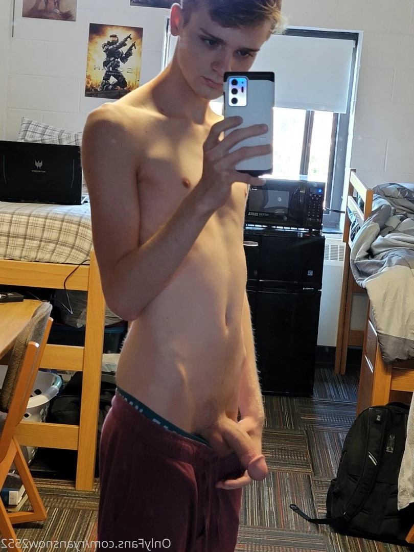 Ryan Snow [ ryansnow2552 ] Onlyfans leaked photo 2798058 on Hotleaks.tv