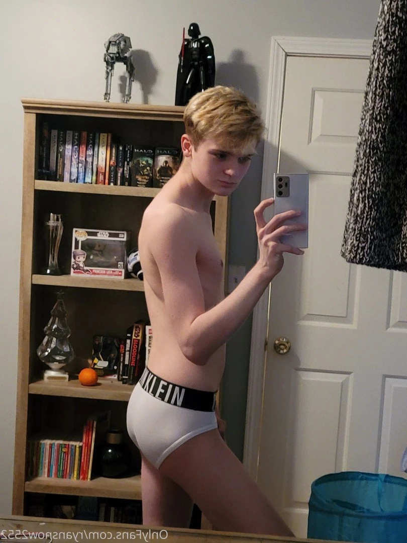 Ryan Snow [ ryansnow2552 ] Onlyfans leaked photo 2798114 on Hotleaks.tv