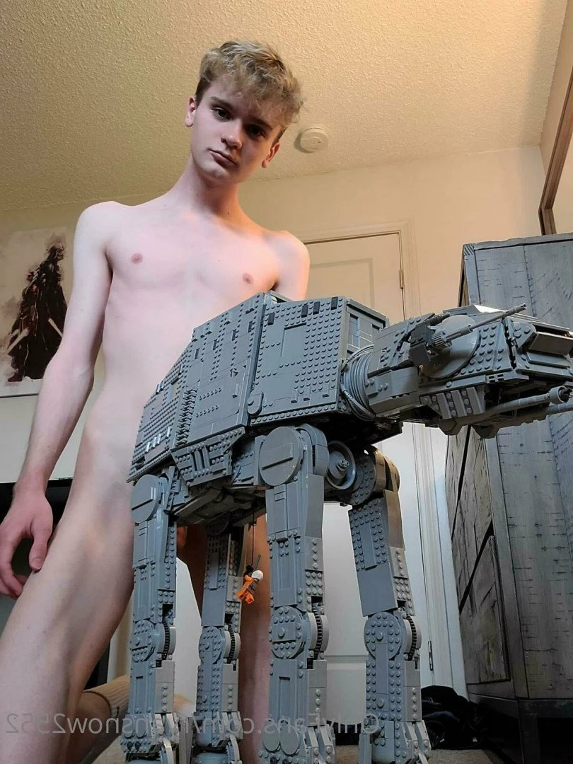 Ryan Snow [ ryansnow2552 ] Onlyfans leaked photo 2803132 on Hotleaks.tv