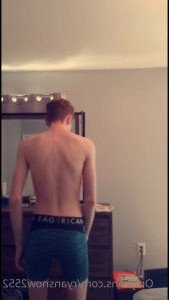 4568233