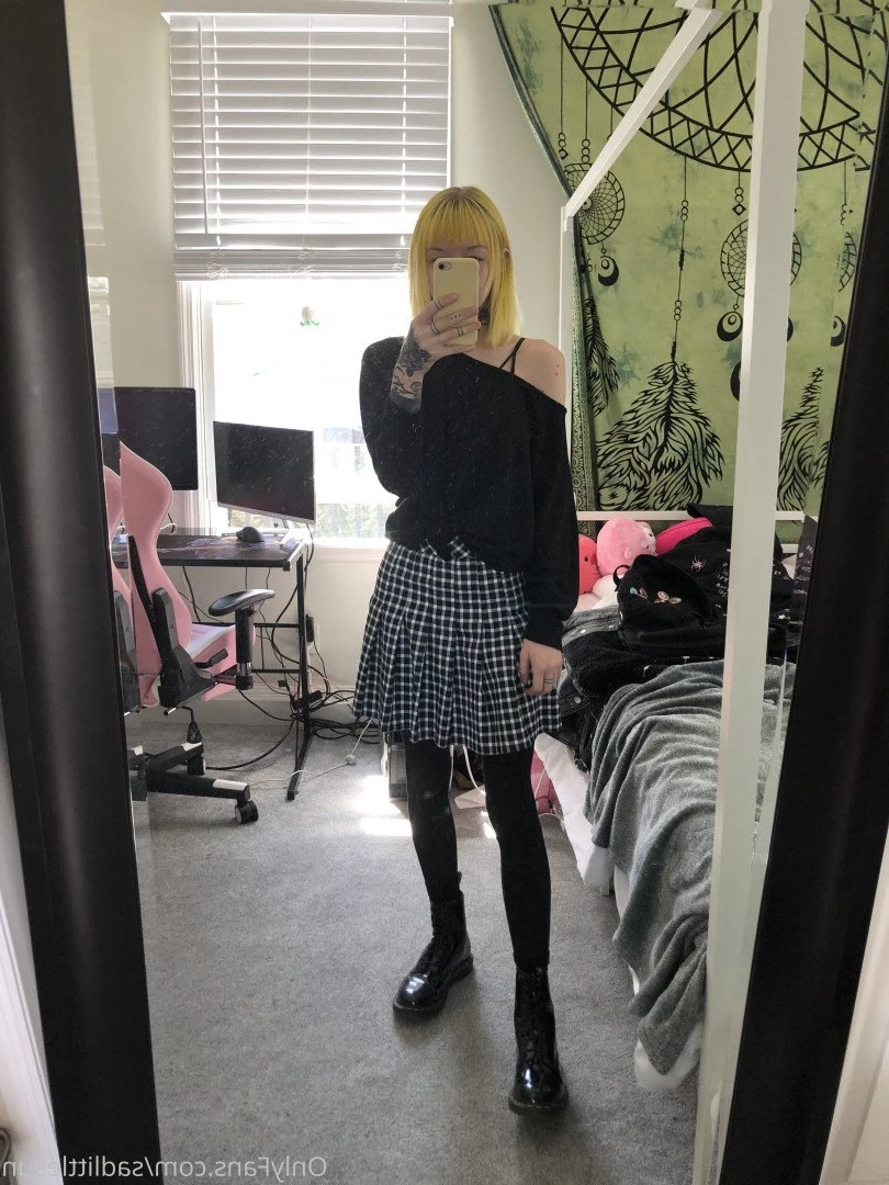 sunshine [ sadlittlesun ] Onlyfans leaked photo 2787174 on Hotleaks.tv