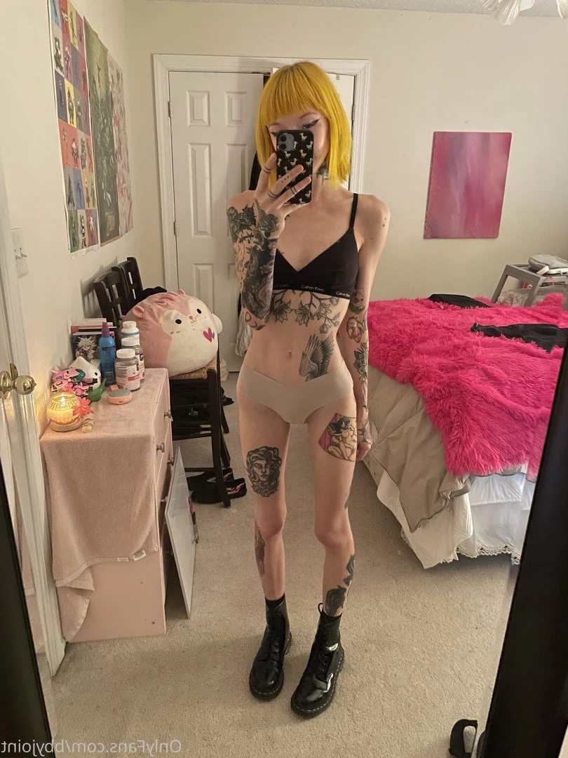 sunshine [ sadlittlesun ] Onlyfans leaked photo 2789432 on Hotleaks.tv