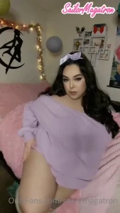 15989133