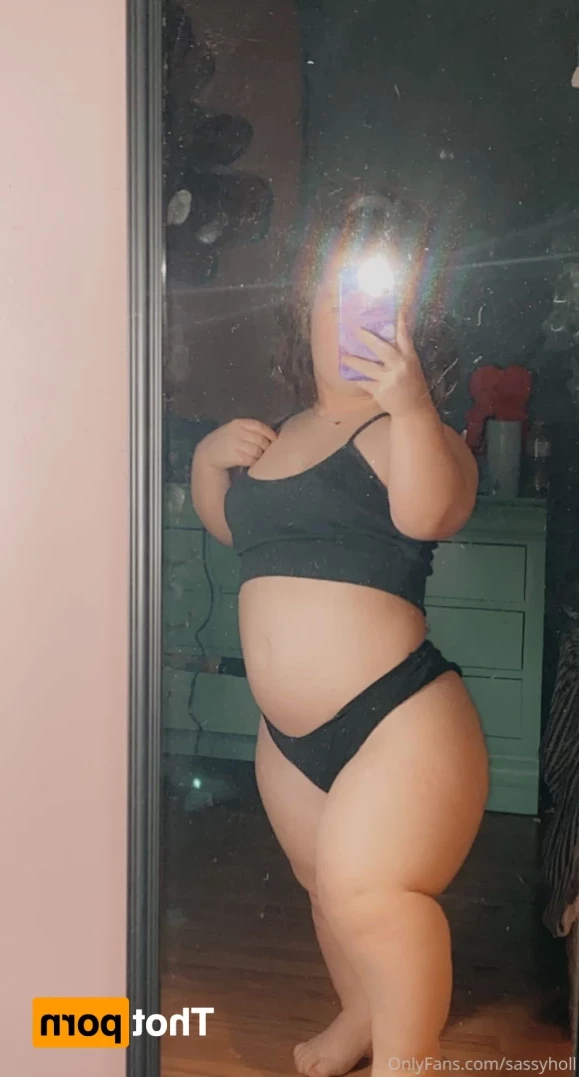 Holly [ sassyholly ] Onlyfans leaked photo 13003839 on Hotleaks.tv