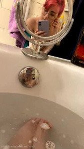 4574422