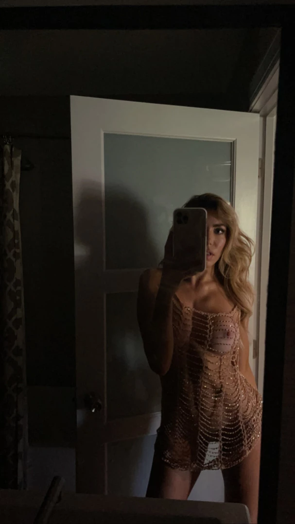 Emmy Corinne [ emmycorinne ] Onlyfans leaked photo 12552804 on Hotleaks.tv