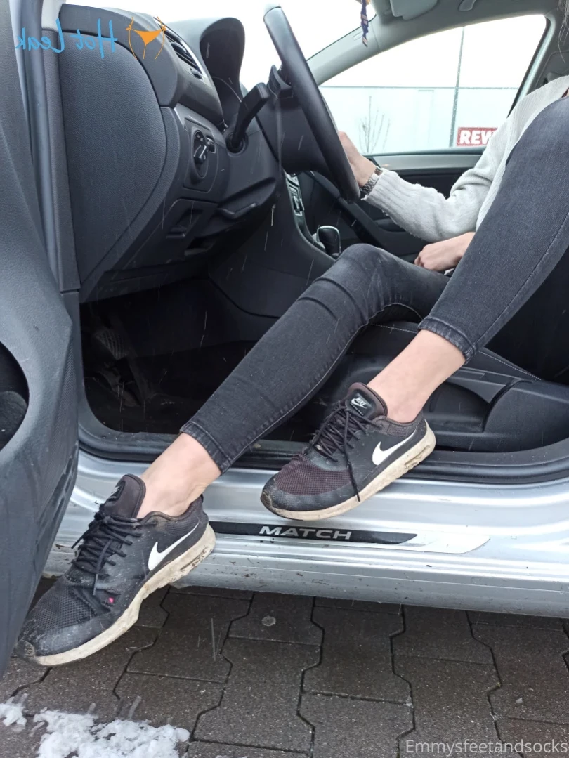 Emmysfeetandsocks [ emmyfeetandsocks ] Onlyfans leaked photo 11415362 on Hotleaks.tv
