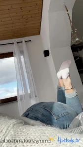 Emmysfeetandsocks [ emmyfeetandsocks ] Onlyfans leaked video 11649796 on Hotleaks.tv