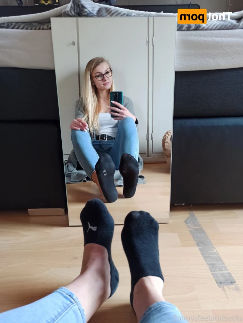 Emmysfeetandsocks [ emmyfeetandsocks ] Onlyfans leaked photo 12174534 on Hotleaks.tv