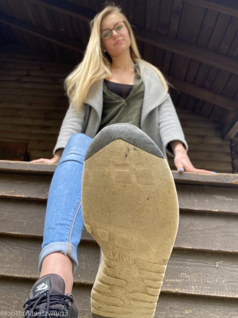 Emmysfeetandsocks [ emmyfeetandsocks ] Onlyfans leaked photo 12194443 on Hotleaks.tv