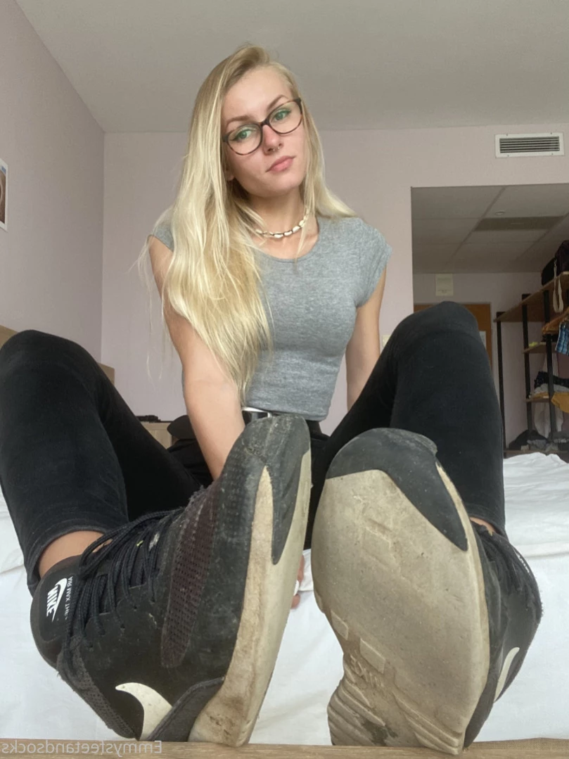 Emmysfeetandsocks [ emmyfeetandsocks ] Onlyfans leaked photo 12221753 on Hotleaks.tv
