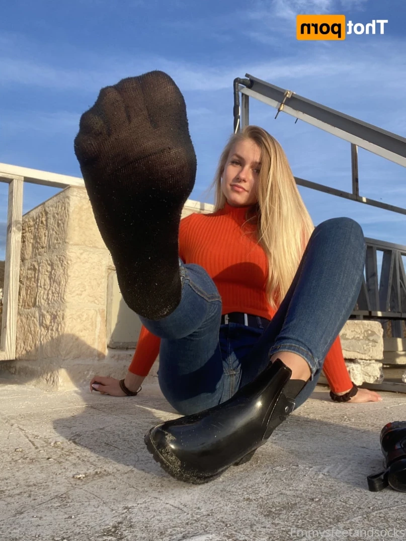 Emmysfeetandsocks [ emmyfeetandsocks ] Onlyfans leaked photo 12249789 on Hotleaks.tv