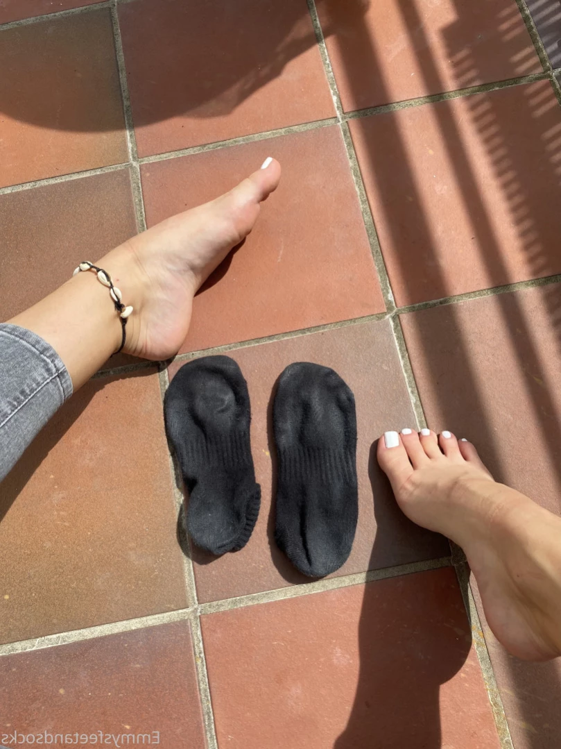 Emmysfeetandsocks [ emmyfeetandsocks ] Onlyfans leaked photo 12258700 on Hotleaks.tv
