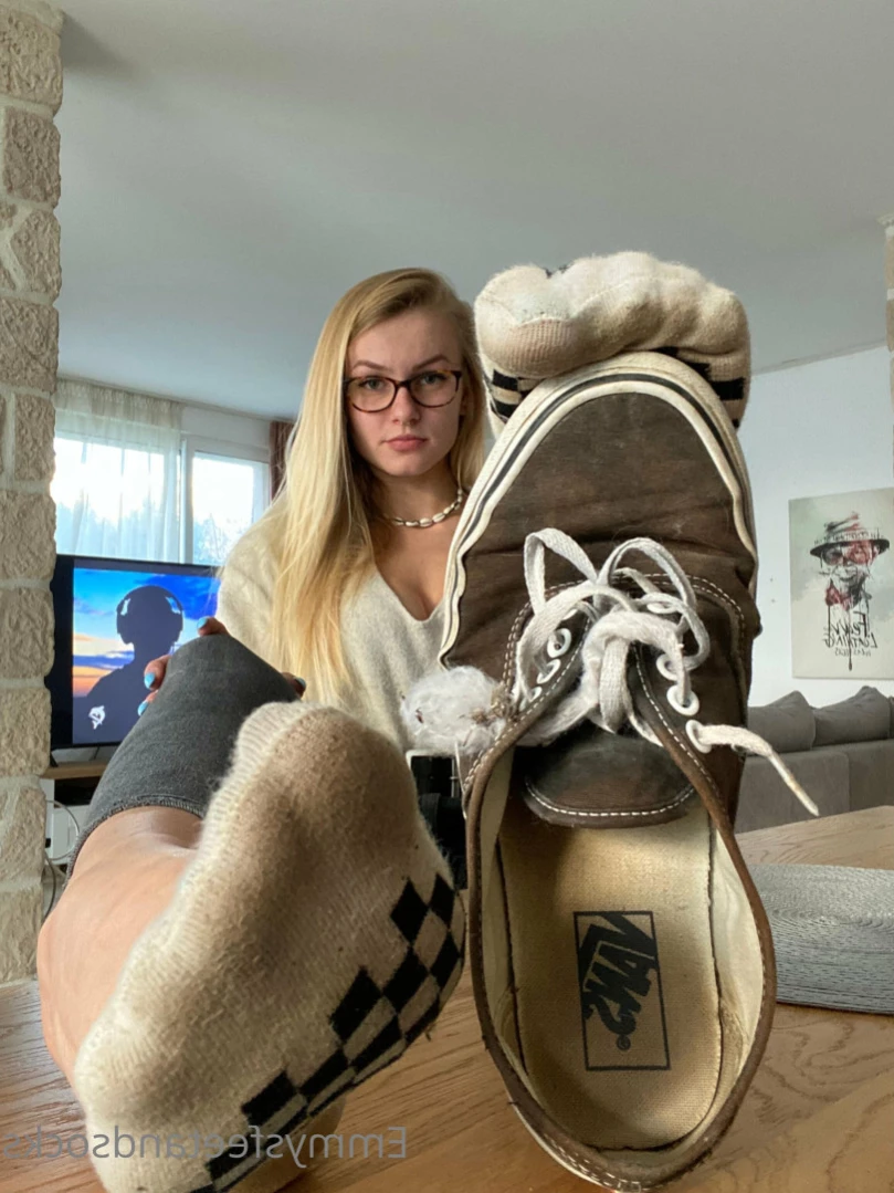 Emmysfeetandsocks [ emmyfeetandsocks ] Onlyfans leaked photo 12266169 on Hotleaks.tv