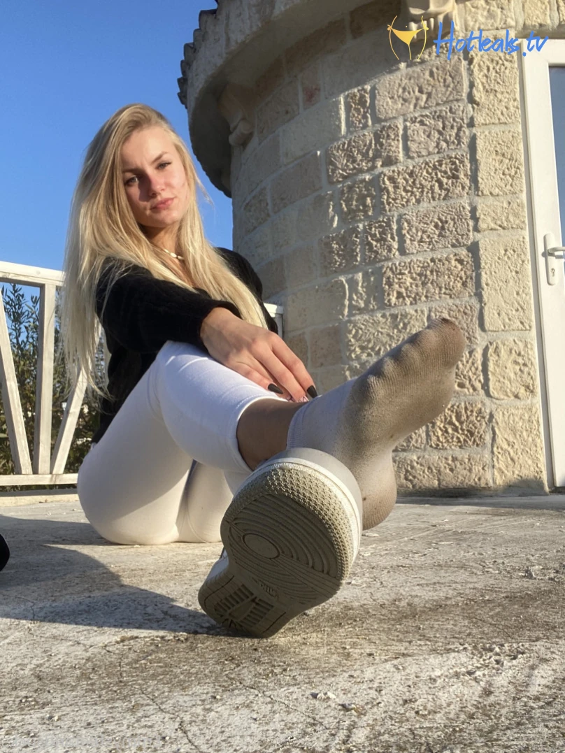 Emmysfeetandsocks [ emmyfeetandsocks ] Onlyfans leaked photo 12379761 on Hotleaks.tv